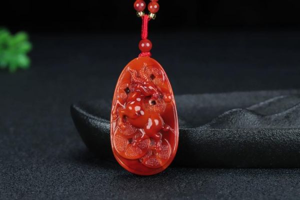 生肖羊属相挂件(生肖羊属相挂件有什么讲究)