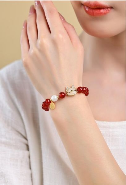 生肖属相玛瑙手链（生肖属相玛瑙手链戴哪只手好）