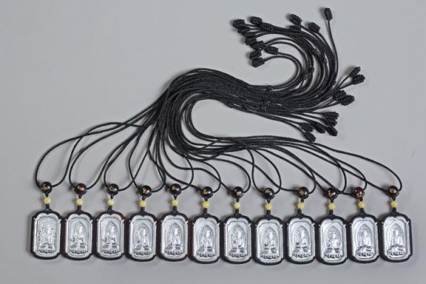 长尾的生肖属相（长尾的生肖属相指什么）