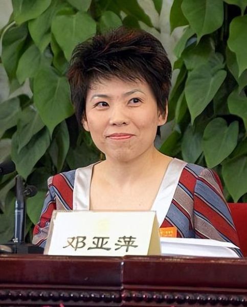 邓亚萍属什么生肖属相（邓亚萍属什么生肖的）