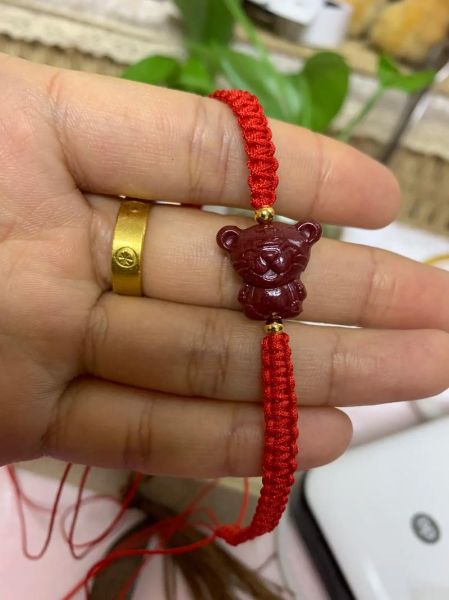 哪个生肖属相不能戴朱砂(哪些生肖真的不能戴朱砂?)