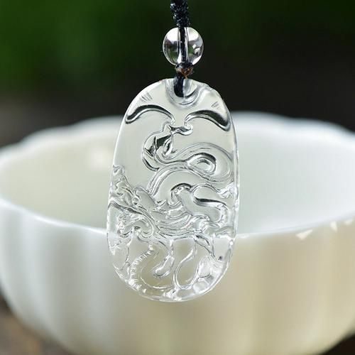 白色生肖属相挂件（白色生肖属相挂件有哪些材质）