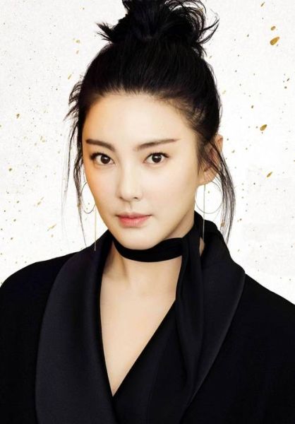 张雨绮的生肖属相（张雨绮属什么生肖？原来她是虎女郎！）