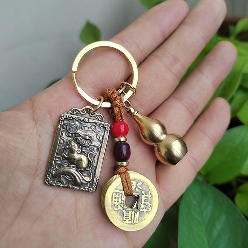 生肖属相挂脖饰（生肖挂脖绳怎么选颜色才招财？）