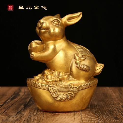 十二生肖属相摆件兔（十二生肖兔摆件放卧室哪里最好）