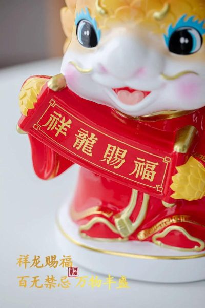 生肖属相陶瓷（🐉生肖陶瓷摆件怎么选）