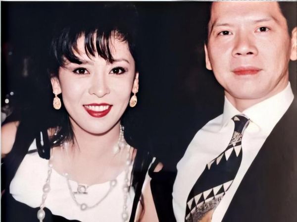 陈岚属相是什么生肖（陈岚属什么生肖？答案在这里！🐶）