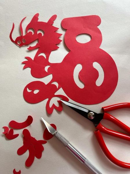 生肖龙属相剪纸(生肖龙属相剪纸简单步骤图解)