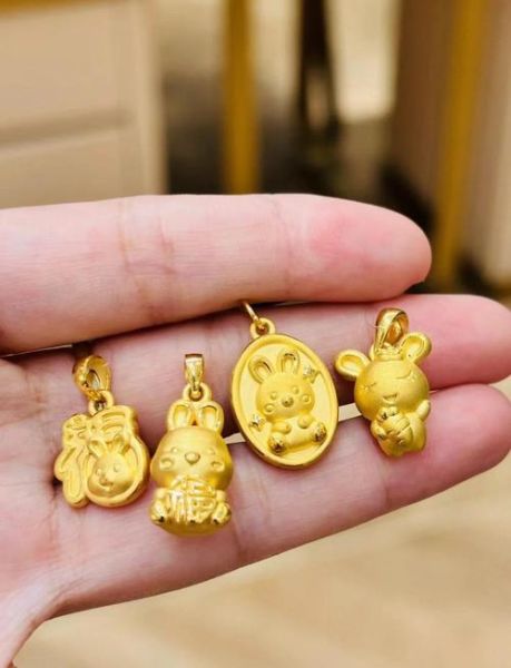 生肖属相琉璃挂件（生肖属相琉璃挂件选购全攻略）