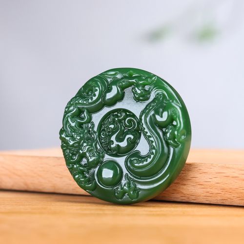 碧玉生肖属相吊坠（碧玉生肖属相吊坠哪款最旺运）