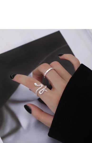 生肖蛇最佳爱情属相男性（生肖蛇男最配对哪个生肖最好💍）