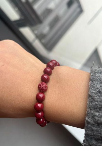 朱砂生肖属相相克图片（朱砂手串适合什么生肖佩戴图解）