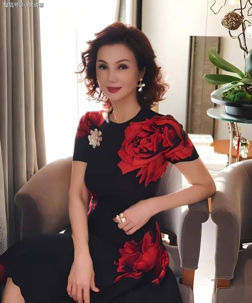 谢玲玲属相生肖（谢玲玲属相生肖是什么）