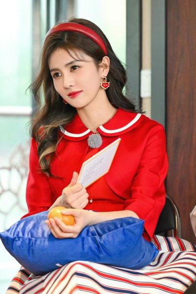 白鹿属相什么生肖呢女生（女生白鹿属什么生肖？答案秒懂）