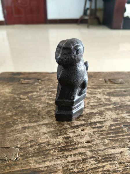 生肖属相小皮凳（生肖属相小皮凳是什么材质的？）