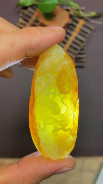 岫玉生肖属相雕刻（岫玉生肖属相雕刻怎么选）