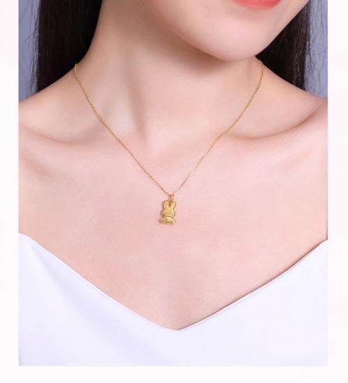 足金生肖属相项链（足金生肖属相项链怎么搭配最减龄）