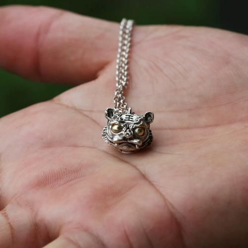 银生肖属相（银生肖属相戴什么吊坠最旺运？）