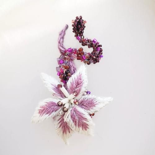 生肖属相刺绣贴（生肖蛇刺绣贴怎么缝最简单）